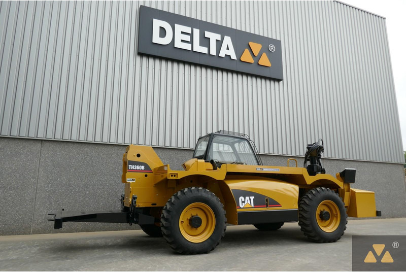 Caterpillar TH360B Welding Tractor - Construction machinery: picture 5 Caterpillar TH360B Welding Tractor - Construction machinery: picture 5