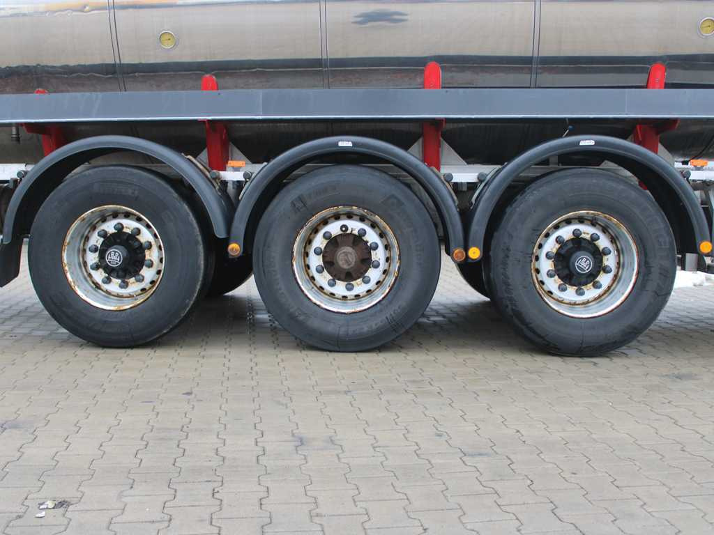 Tank semi-trailer Feldbinder TSA, LIFT AXLE, 32 m³: picture 19 Tank semi-trailer Feldbinder TSA, LIFT AXLE, 32 m³: picture 19