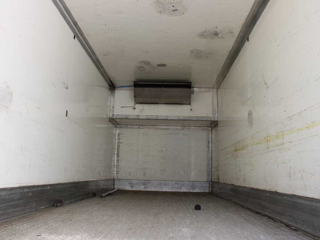 Refrigerator truck Iveco EUROCARGO 120E25, EURO 5, THERMO-KING T-600R: picture 6