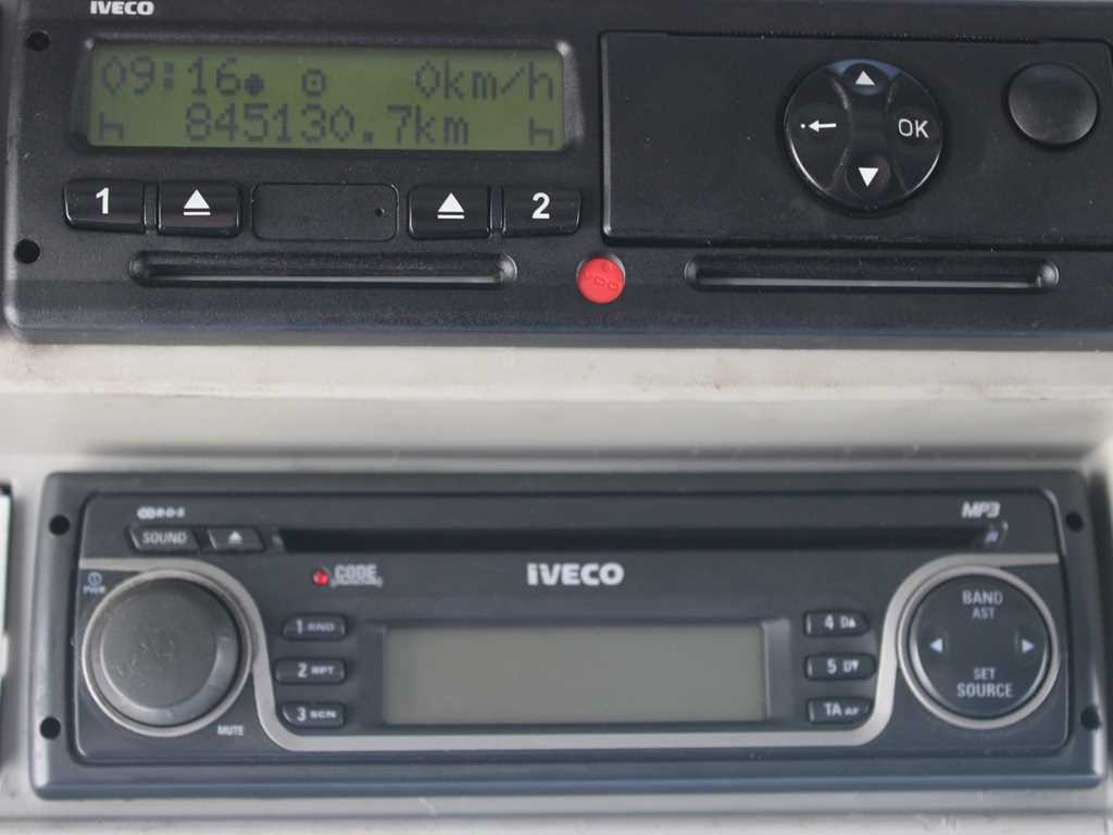 Refrigerator truck Iveco EUROCARGO 120E25, EURO 5, THERMO-KING T-600R: picture 14