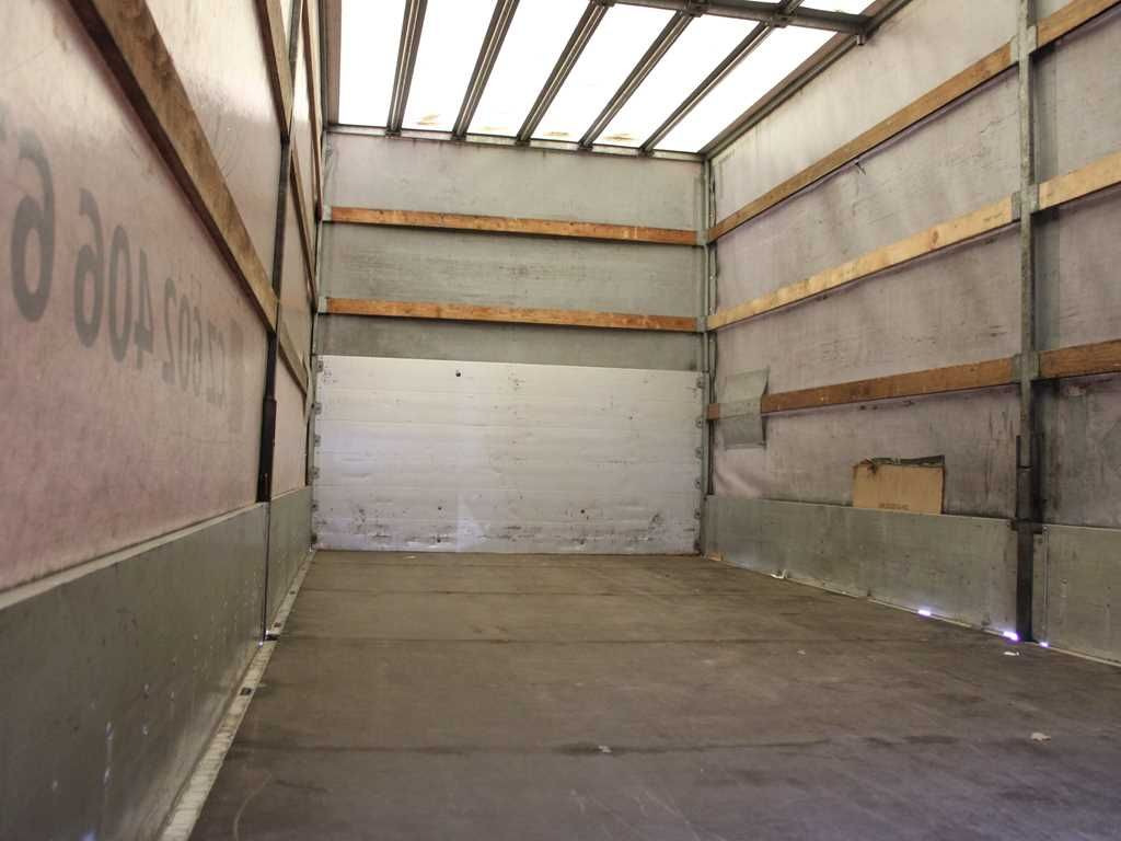 Iveco EUROCARGO 75E18, SIDE-WALLS, EURO 5 - Curtainsider truck: picture 2 Iveco EUROCARGO 75E18, SIDE-WALLS, EURO 5 - Curtainsider truck: picture 2