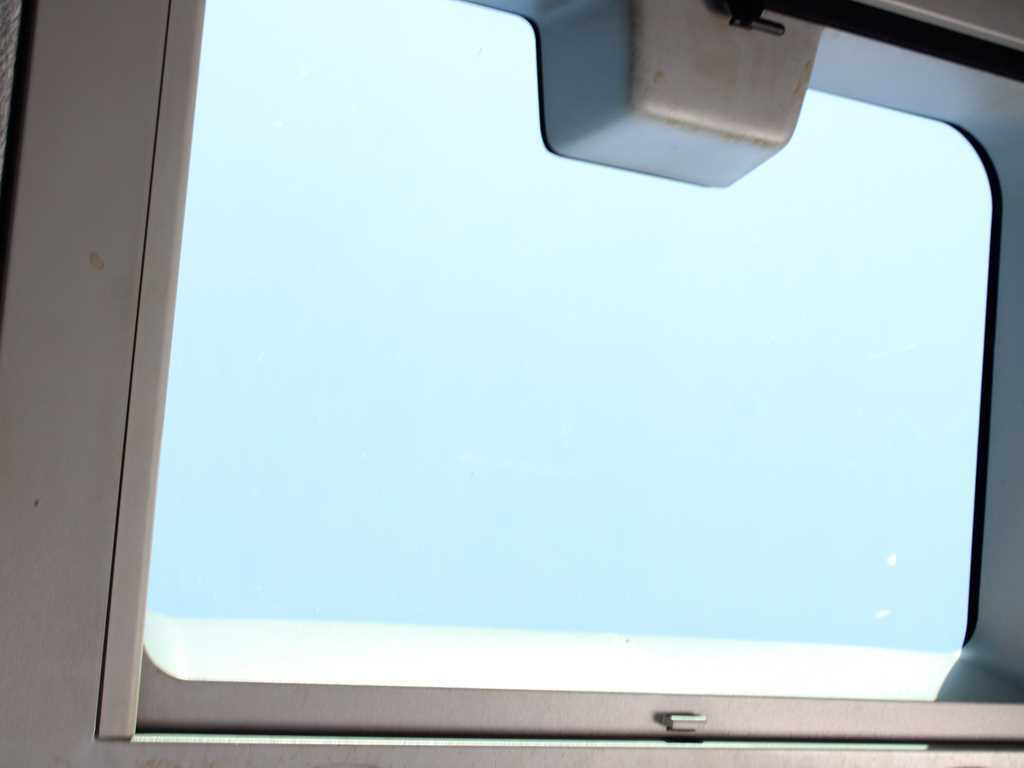 Curtainsider truck Iveco EUROCARGO ML 75E18, EURO 5EEV, PNEU 90%, SIDE: picture 13