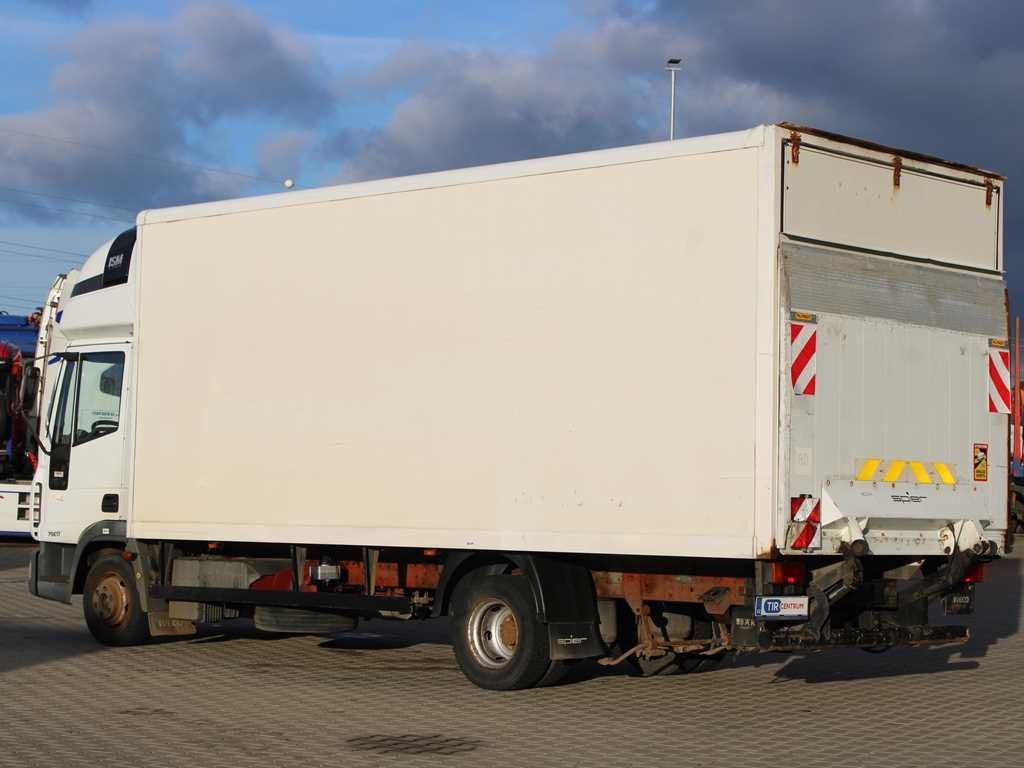 Iveco EUROCARGO ML75E17, TAIL LIFT, SLEEPING CABIN - Box van: picture 4 Iveco EUROCARGO ML75E17, TAIL LIFT, SLEEPING CABIN - Box van: picture 4
