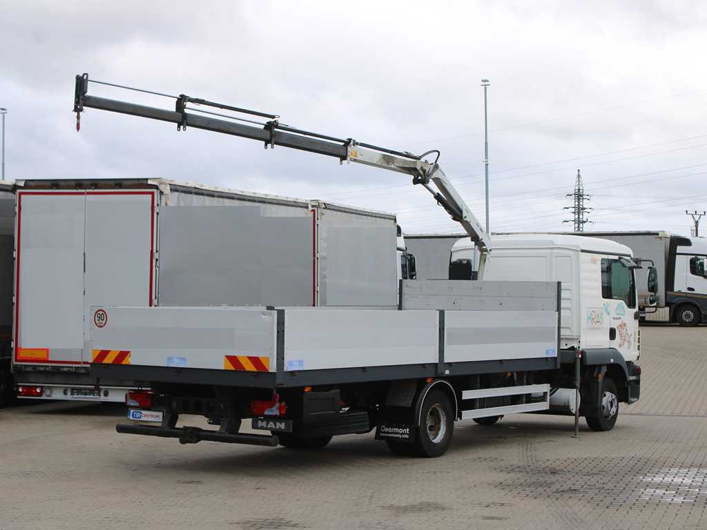MAN TGL 8.220, EURO 5, SIDEBOARD, TIRES 80%, HYDRAULIC ARM TLC_38A.3 - Dropside/ Flatbed truck, Crane truck: picture 4 MAN TGL 8.220, EURO 5, SIDEBOARD, TIRES 80%, HYDRAULIC ARM TLC_38A.3 - Dropside/ Flatbed truck, Crane truck: picture 4