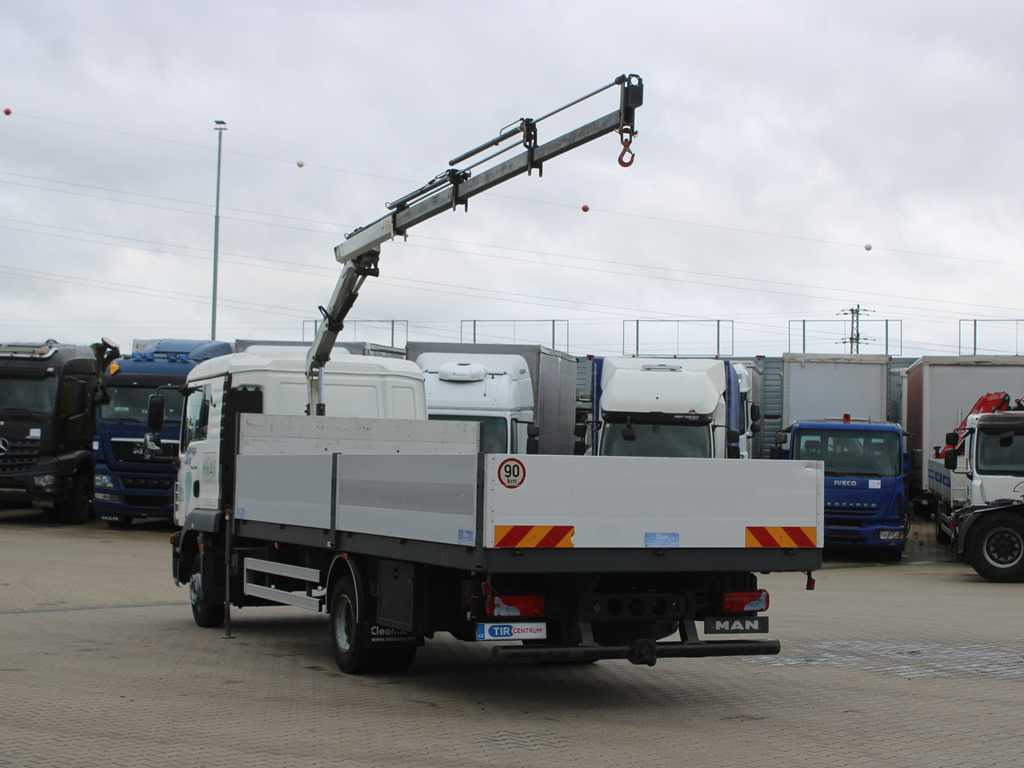 MAN TGL 8.220, EURO 5, SIDEBOARD, TIRES 80%, HYDRAULIC ARM TLC_38A.3 - Dropside/ Flatbed truck, Crane truck: picture 5 MAN TGL 8.220, EURO 5, SIDEBOARD, TIRES 80%, HYDRAULIC ARM TLC_38A.3 - Dropside/ Flatbed truck, Crane truck: picture 5