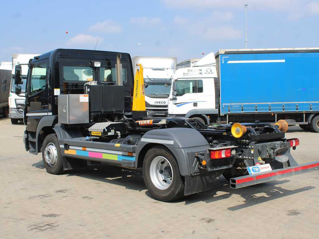 Mercedes-Benz ATEGO 1224, EURO 6, HOOK CONTAINER CARRIER - Hook lift truck: picture 5 Mercedes-Benz ATEGO 1224, EURO 6, HOOK CONTAINER CARRIER - Hook lift truck: picture 5