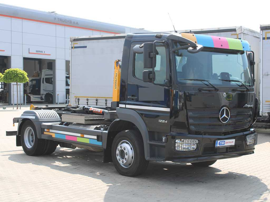 Mercedes-Benz ATEGO 1224, EURO 6, HOOK CONTAINER CARRIER - Hook lift truck: picture 3 Mercedes-Benz ATEGO 1224, EURO 6, HOOK CONTAINER CARRIER - Hook lift truck: picture 3