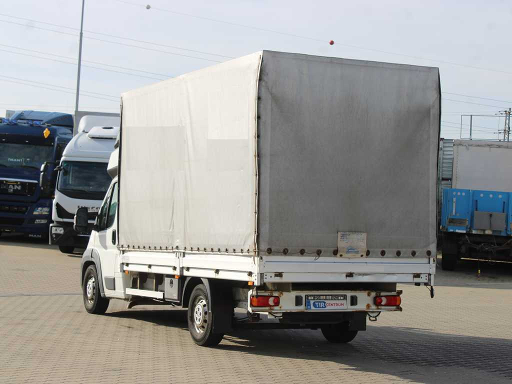 Peugeot Boxer, EURO 6, SIDE PANEL, TIRES 80% - Curtain side van: picture 5 Peugeot Boxer, EURO 6, SIDE PANEL, TIRES 80% - Curtain side van: picture 5