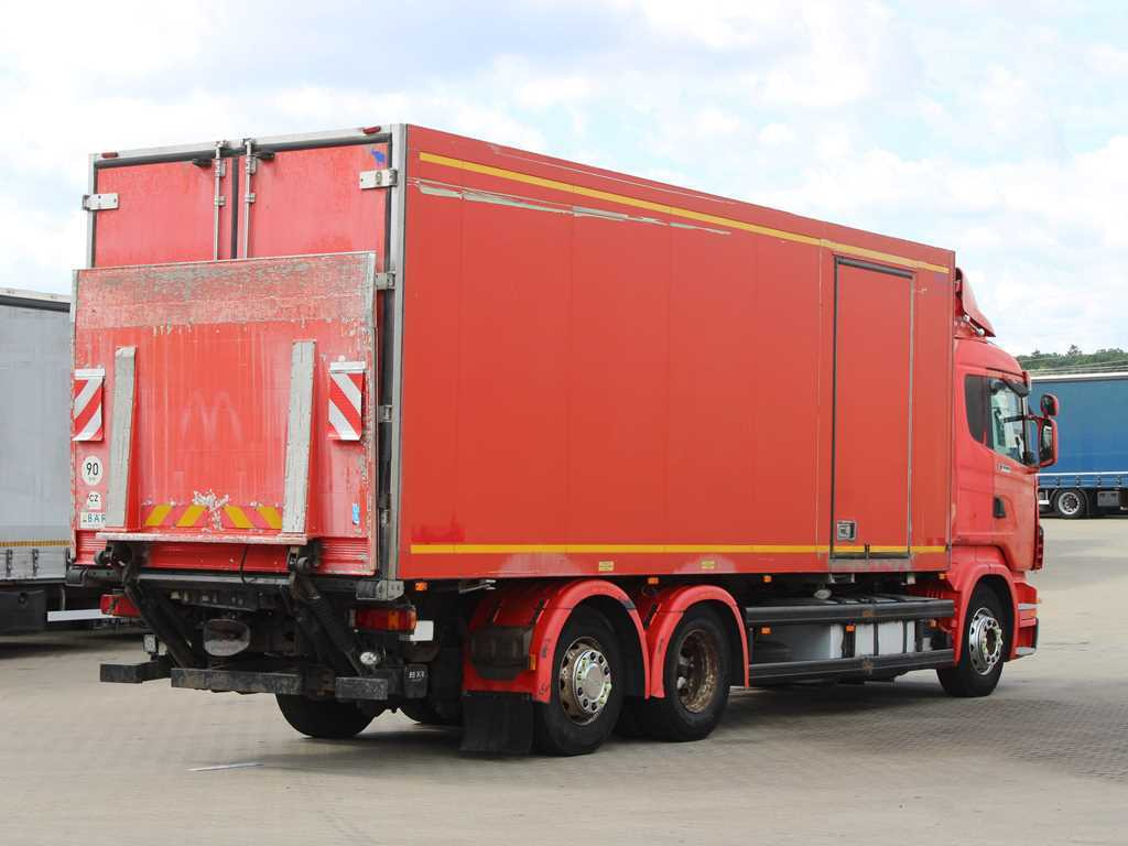 Scania R 380, HYDRAULIC FRONT, DOUBLE CHAMBER, CARRIER SUPRA 850 mt - Refrigerator truck: picture 4 Scania R 380, HYDRAULIC FRONT, DOUBLE CHAMBER, CARRIER SUPRA 850 mt - Refrigerator truck: picture 4