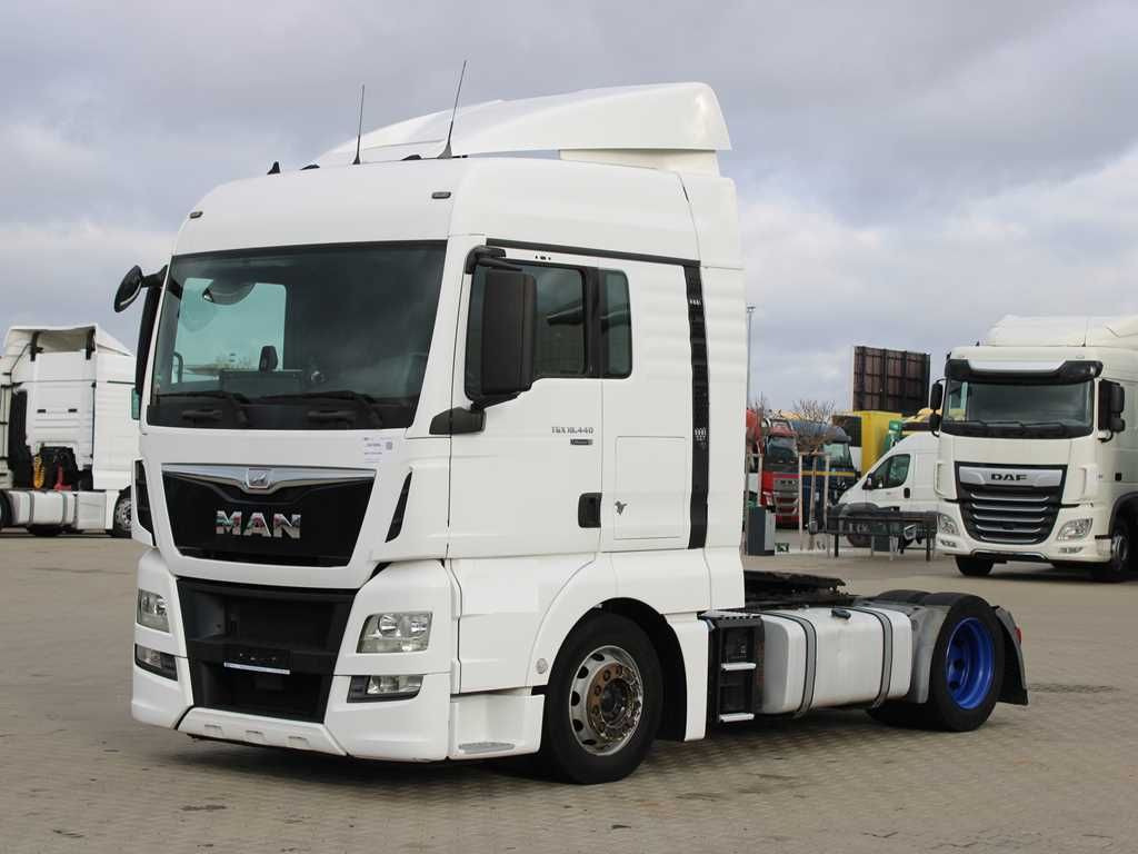 MAN TGX 18.440, LOWDECK, EURO 6 - Tractor unit: picture 1 MAN TGX 18.440, LOWDECK, EURO 6 - Tractor unit: picture 1