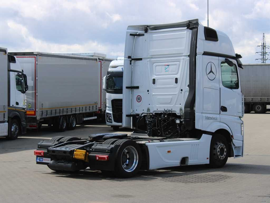 Mercedes-Benz Actros 1848, EURO 6, GIGA SPACE, NAVI, LOWDECK - Tractor unit: picture 3 Mercedes-Benz Actros 1848, EURO 6, GIGA SPACE, NAVI, LOWDECK - Tractor unit: picture 3