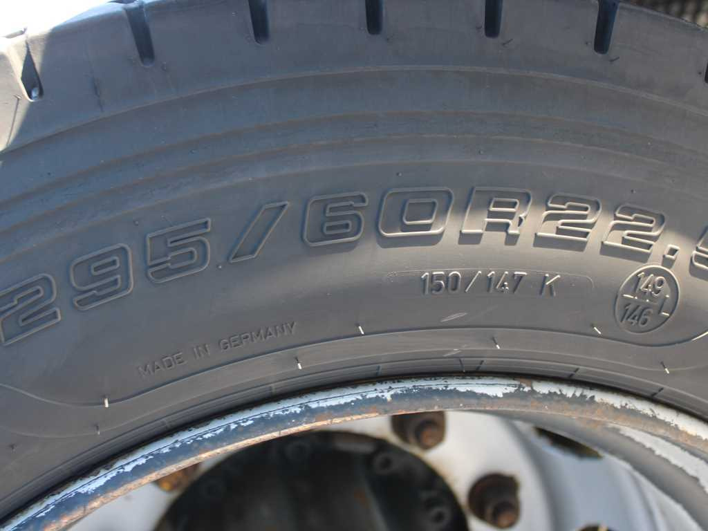 Tractor unit Mercedes-Benz Actros 1848, EURO 6, LOWDECK, PNEU 80%: picture 17