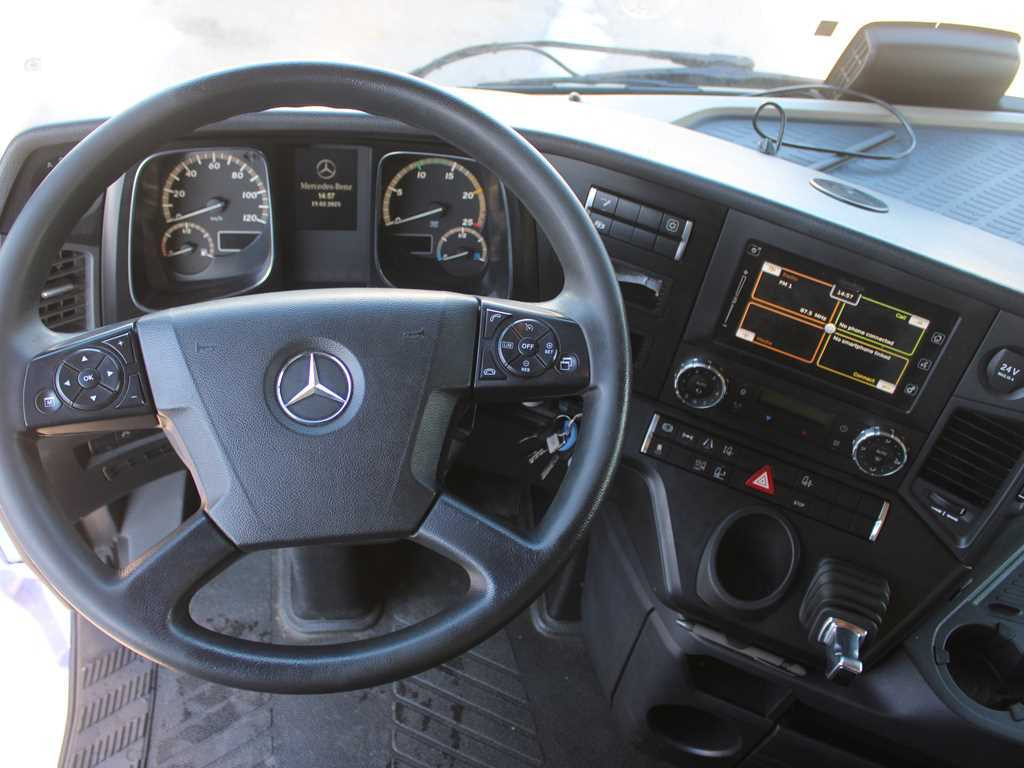Tractor unit Mercedes-Benz Actros 1848, EURO 6, LOWDECK, PNEU 80%: picture 9