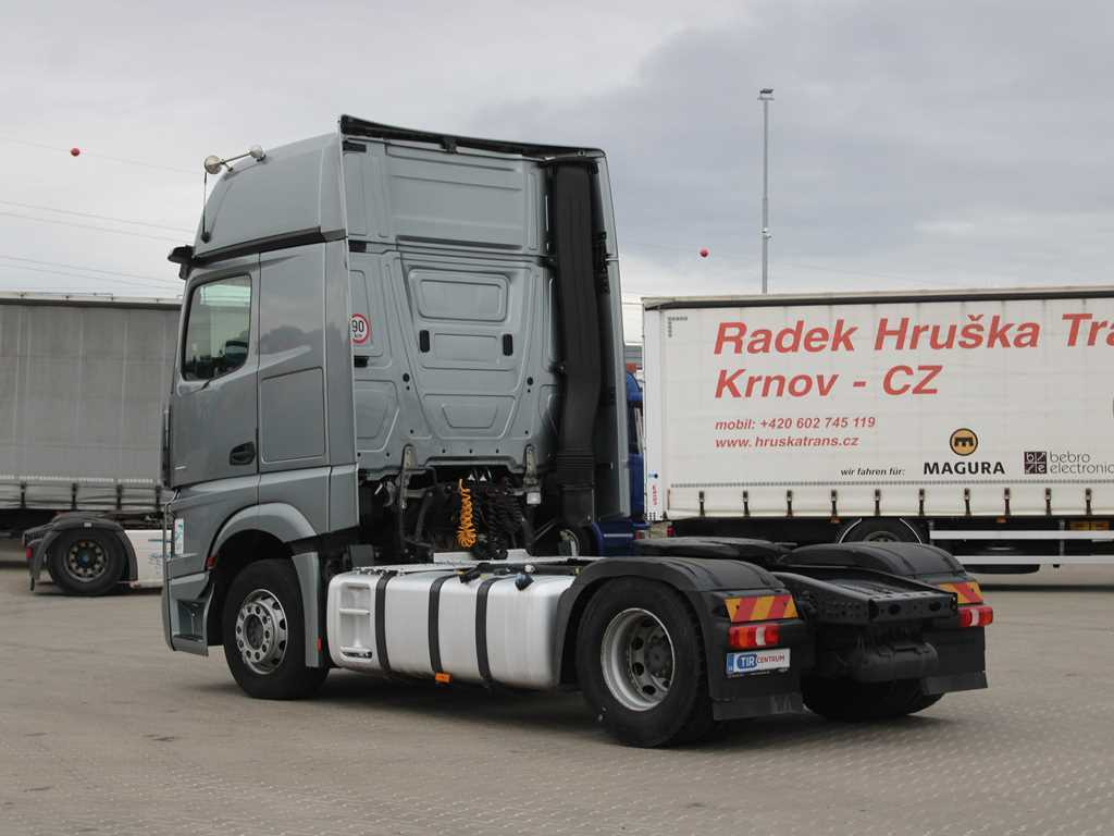 Mercedes-Benz Actros 1851, EURO 6, NAVIGATION - Tractor unit: picture 5 Mercedes-Benz Actros 1851, EURO 6, NAVIGATION - Tractor unit: picture 5