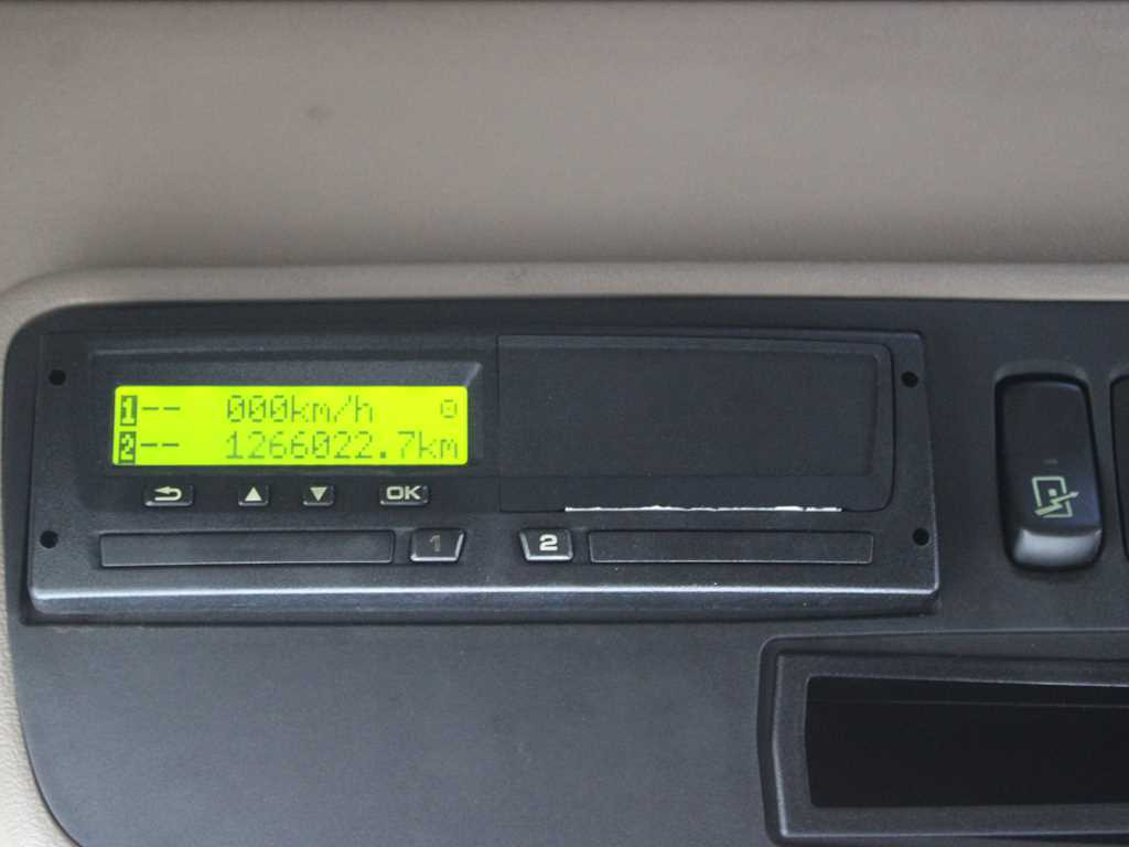 Tractor unit Scania R 450, EURO 6, RETARDER, AIR SUSPENSION: picture 16 Tractor unit Scania R 450, EURO 6, RETARDER, AIR SUSPENSION: picture 16