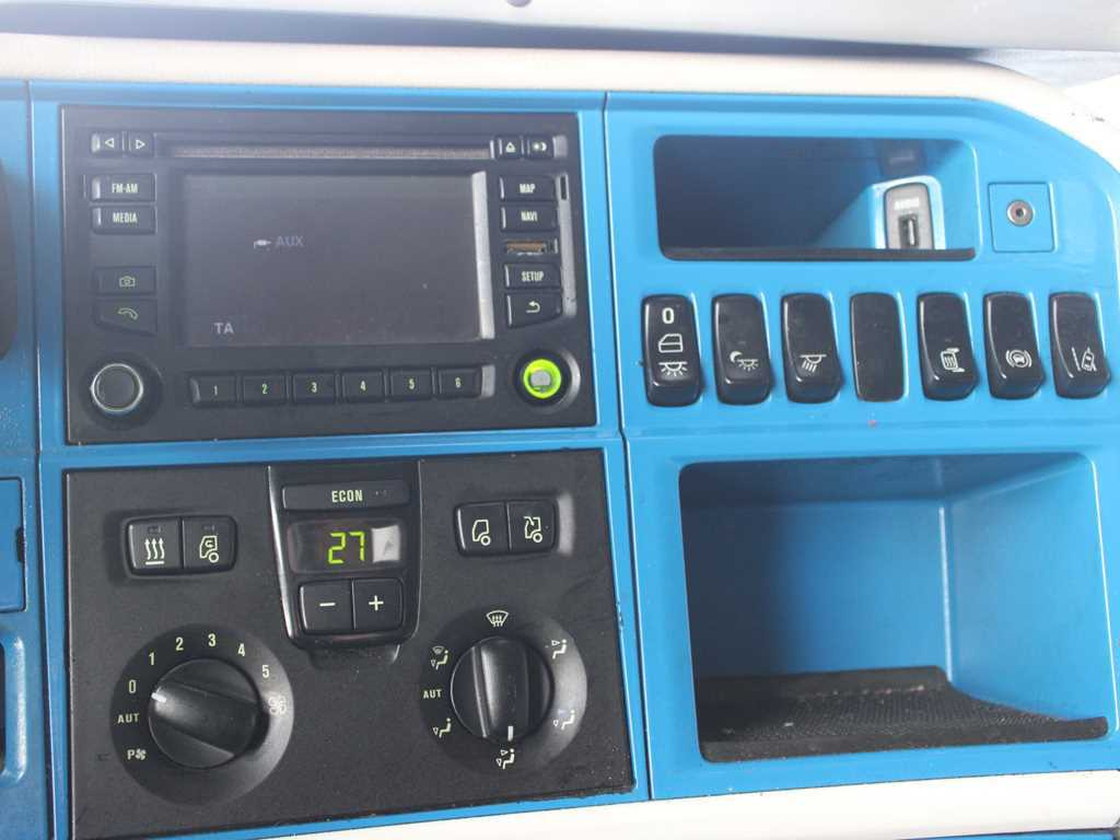 Tractor unit Scania R 450, EURO 6, RETARDER, AIR SUSPENSION: picture 13 Tractor unit Scania R 450, EURO 6, RETARDER, AIR SUSPENSION: picture 13