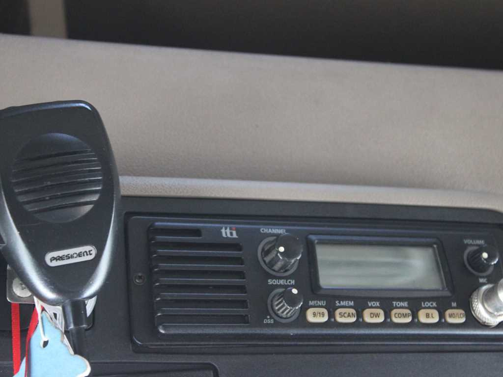 Tractor unit Scania R 450, EURO 6, RETARDER, AIR SUSPENSION: picture 15 Tractor unit Scania R 450, EURO 6, RETARDER, AIR SUSPENSION: picture 15