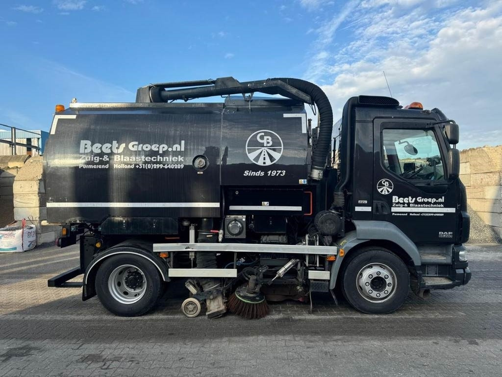 DAF FA LF55 - Road sweeper: picture 5 DAF FA LF55 - Road sweeper: picture 5
