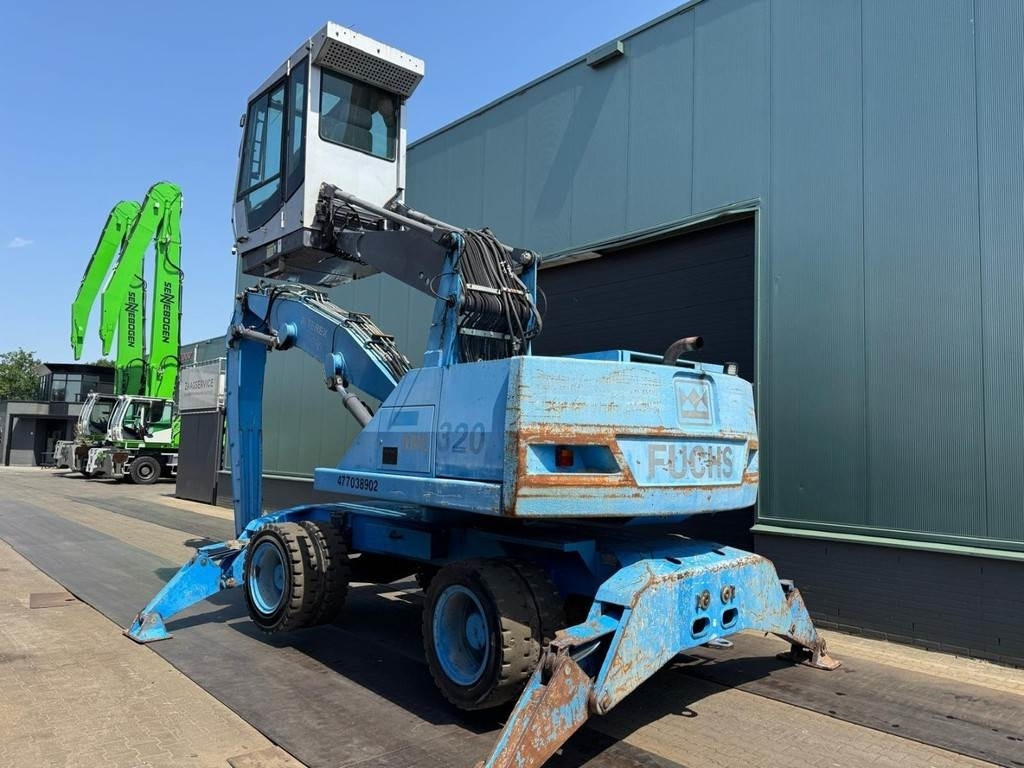 Fuchs MHL 320 - Waste/ Industry handler: picture 3 Fuchs MHL 320 - Waste/ Industry handler: picture 3