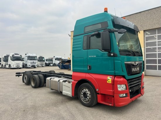 MAN TGX 26.500 XXL, 6x2, Jumbo, Liftachse, Intarder, Euro6, Full-Air - Cab chassis truck: picture 3 MAN TGX 26.500 XXL, 6x2, Jumbo, Liftachse, Intarder, Euro6, Full-Air - Cab chassis truck: picture 3