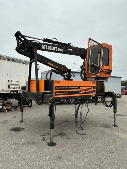 Plateau-Wechselpritsche mit Loglift 140S inkl. Rotator und Greifer - Container transporter/ Swap body trailer: picture 1 Plateau-Wechselpritsche mit Loglift 140S inkl. Rotator und Greifer - Container transporter/ Swap body trailer: picture 1