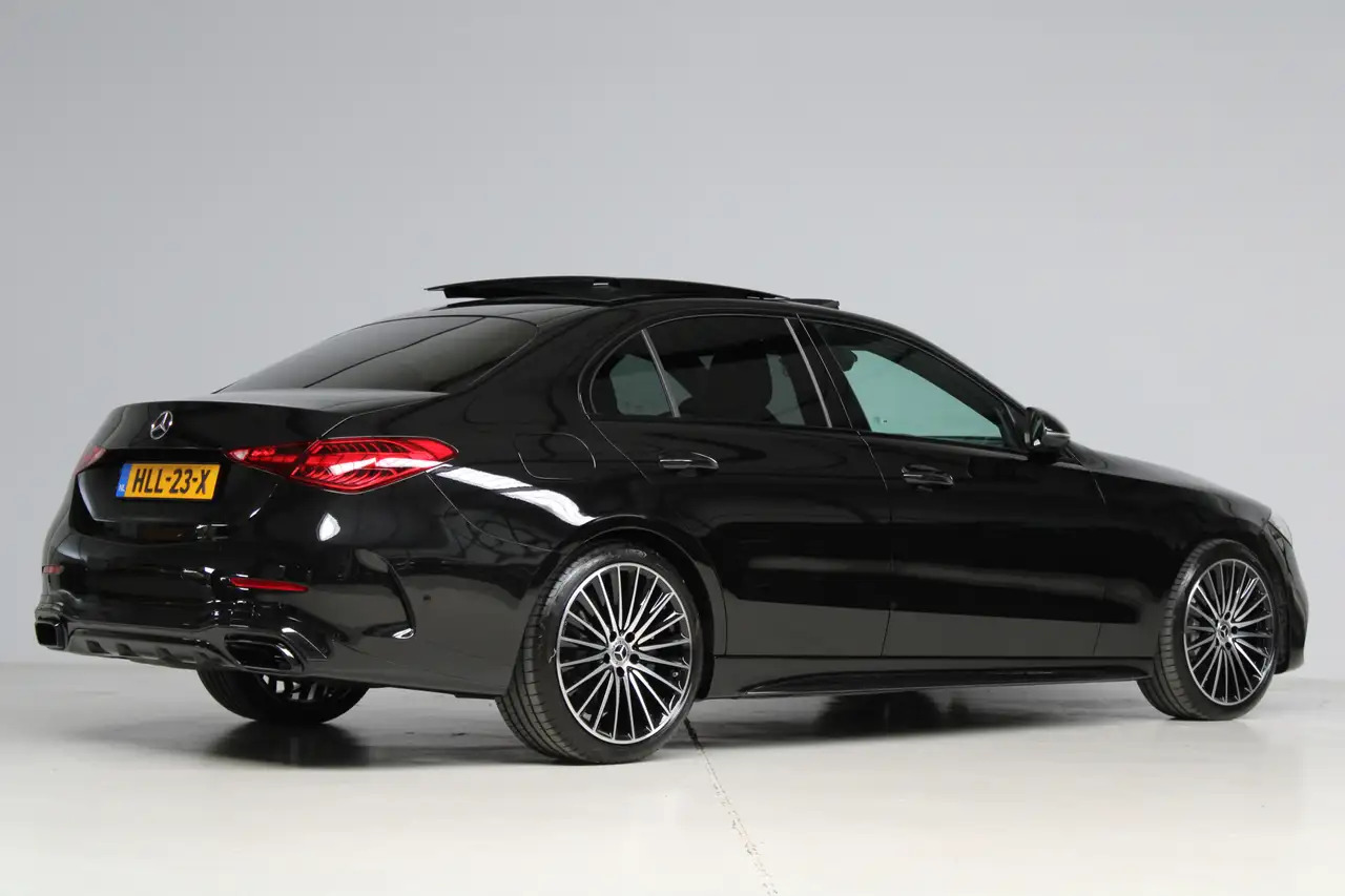 Mercedes-Benz C-klasse AMG-line (Nightpakket, Sfeerverlichting, - Car: picture 2 Mercedes-Benz C-klasse AMG-line (Nightpakket, Sfeerverlichting, - Car: picture 2