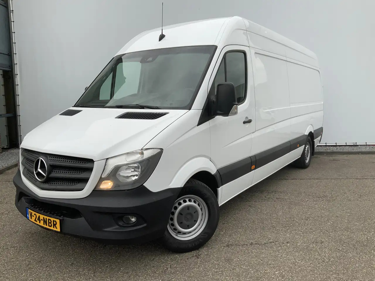 Mercedes-Benz Sprinter 316 2.2 CDI 432 L3 Maxi 3 Zits Airco Opstap & Trek - Panel van: picture 1 Mercedes-Benz Sprinter 316 2.2 CDI 432 L3 Maxi 3 Zits Airco Opstap & Trek - Panel van: picture 1
