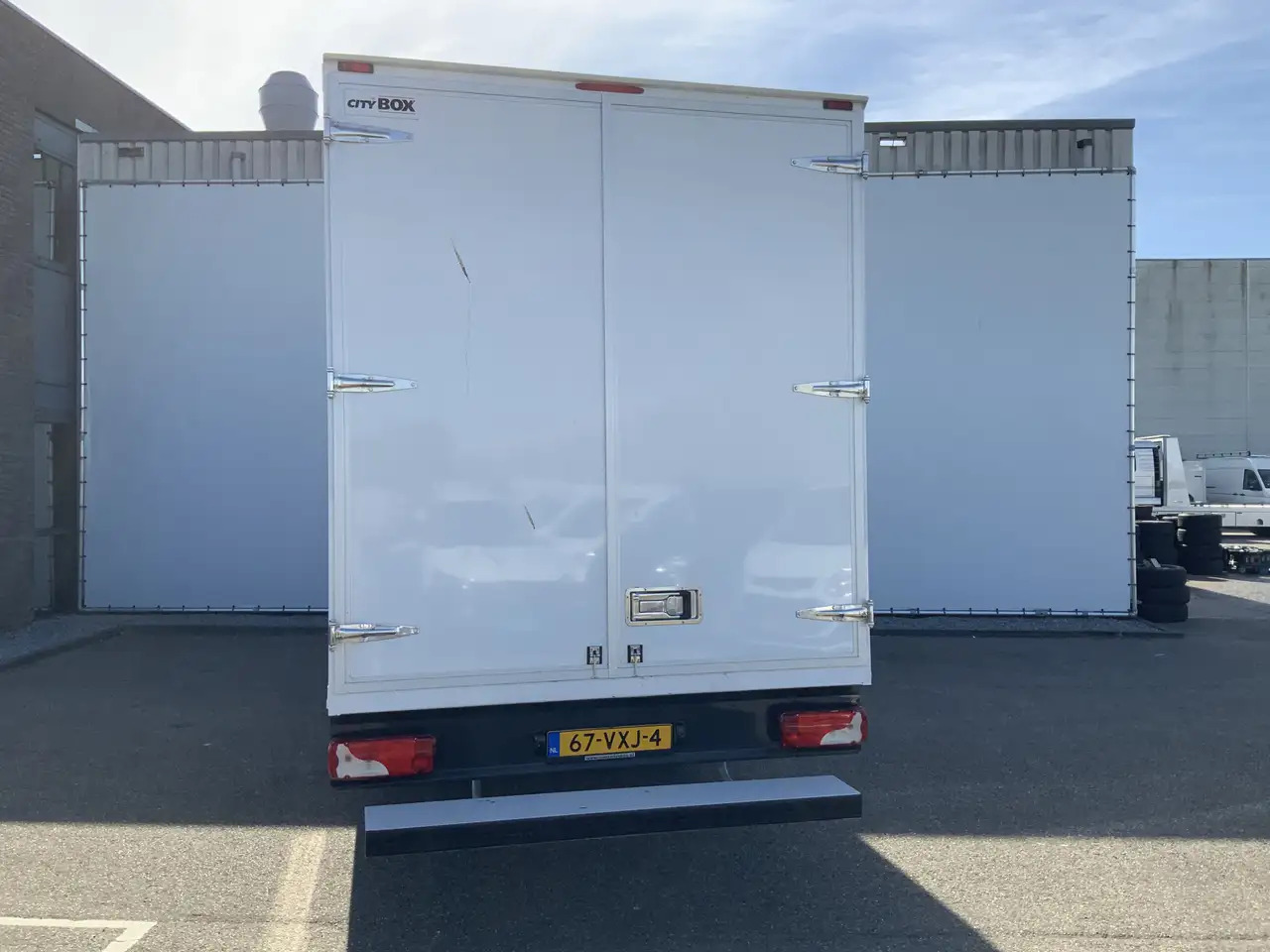 Mercedes-Benz Sprinter 515 2.2 CDI 432 Meubelbak 5,10 MTR.&Deuren Airco 3 - Box van: picture 2 Mercedes-Benz Sprinter 515 2.2 CDI 432 Meubelbak 5,10 MTR.&Deuren Airco 3 - Box van: picture 2