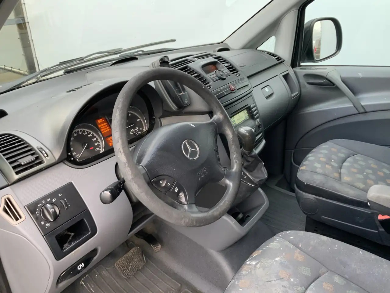 Mercedes-Benz Vito 120 CDI 3.0 V6 Dubb.Cab Autom. 5 Zits Airco Alu Ve - Combi van: picture 5 Mercedes-Benz Vito 120 CDI 3.0 V6 Dubb.Cab Autom. 5 Zits Airco Alu Ve - Combi van: picture 5