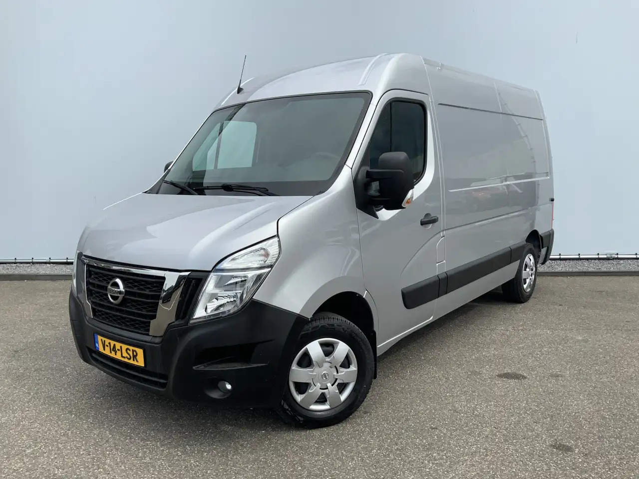 Nissan Interstar 2.3 dCi L2H2 Acenta Airco Cruise 3 Zits Camera Nav - Panel van: picture 1 Nissan Interstar 2.3 dCi L2H2 Acenta Airco Cruise 3 Zits Camera Nav - Panel van: picture 1