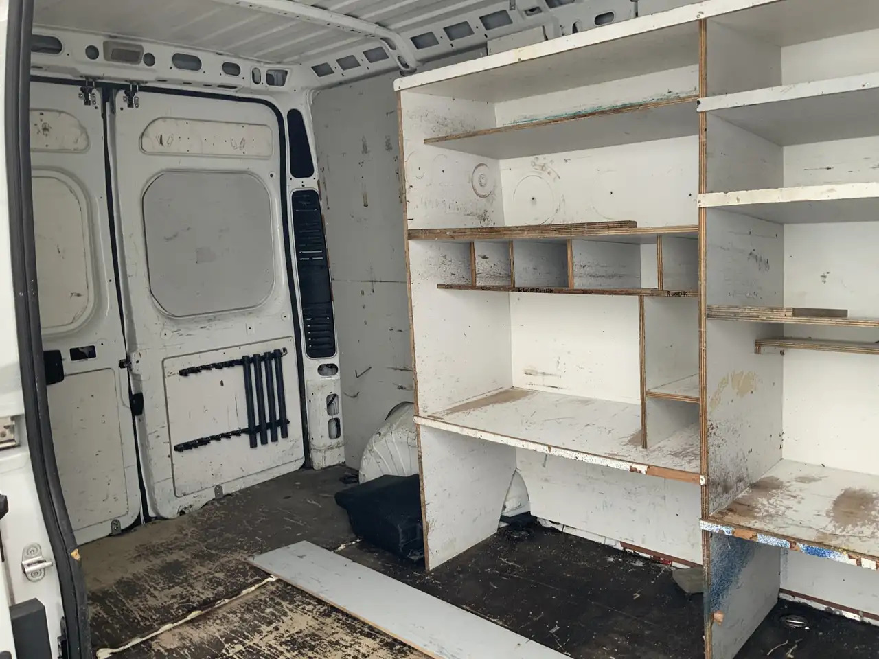 Peugeot Boxer 330 2.2 HDI L2H2 Première Airco Cruise Camera side - Panel van: picture 5 Peugeot Boxer 330 2.2 HDI L2H2 Première Airco Cruise Camera side - Panel van: picture 5