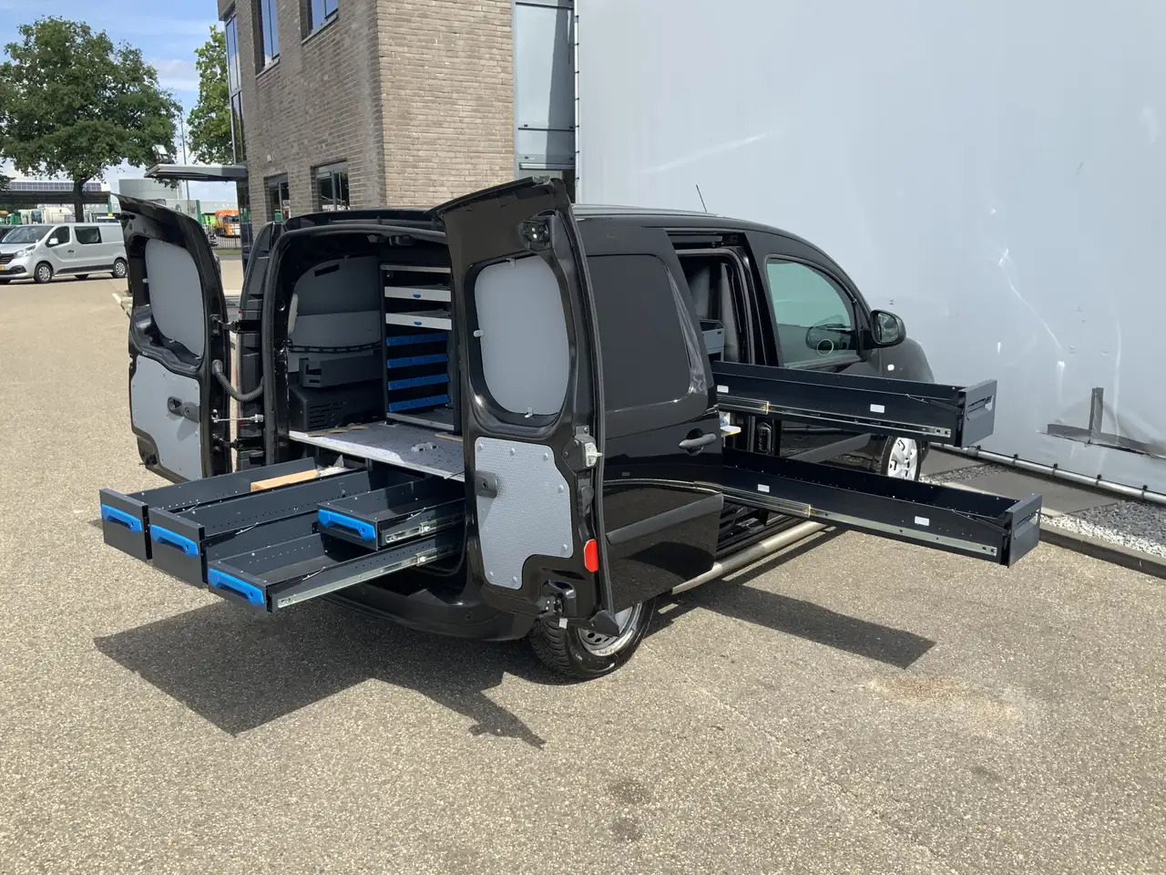 Renault Kangoo 1.5 dCi 90 Energy Comfort Plus .Sortimo Kasten Com - Small van, Utility/ Special vehicle: picture 4 Renault Kangoo 1.5 dCi 90 Energy Comfort Plus .Sortimo Kasten Com - Small van, Utility/ Special vehicle: picture 4