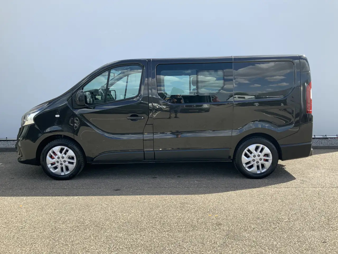 Renault Trafic 1.6 dCi T27 L1H1 Dub Cab Airco Cruise 6 Zits Alu V - Combi van: picture 3 Renault Trafic 1.6 dCi T27 L1H1 Dub Cab Airco Cruise 6 Zits Alu V - Combi van: picture 3