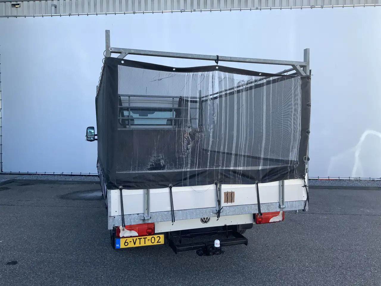 Volkswagen Crafter 50 2.0 TDI L2H1Pick Up Airco Cruise Trekhaak 3500 - Open body delivery van: picture 2 Volkswagen Crafter 50 2.0 TDI L2H1Pick Up Airco Cruise Trekhaak 3500 - Open body delivery van: picture 2