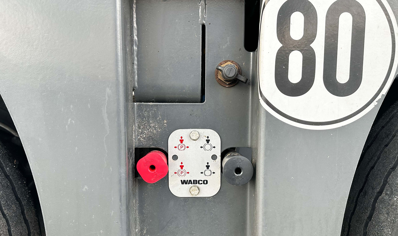 Faymonville MAX Trailer 3-Achs-Tiefbett mit Pendelachsen - Low loader semi-trailer: picture 5 Faymonville MAX Trailer 3-Achs-Tiefbett mit Pendelachsen - Low loader semi-trailer: picture 5