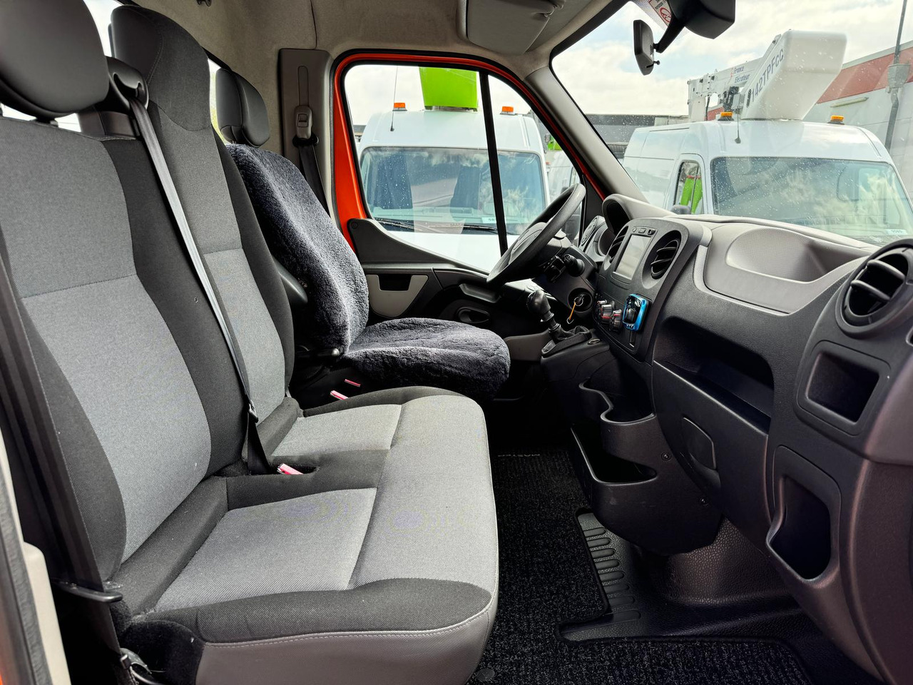 Autotransporter truck Renault Master Autotransporter: picture 18