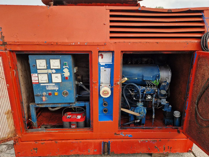 Bredenoord met Leroy Somer generator 42 kVA - Generator set: picture 5 Bredenoord met Leroy Somer generator 42 kVA - Generator set: picture 5