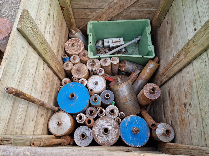 Diversen 2 pallets met betonboren - Drilling rig: picture 5 Diversen 2 pallets met betonboren - Drilling rig: picture 5