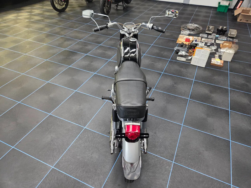 Honda CB160, Honda Dream SA en Honda CL77: 3 oldtimer motorfietsen - Motorcycle: picture 5 Honda CB160, Honda Dream SA en Honda CL77: 3 oldtimer motorfietsen - Motorcycle: picture 5