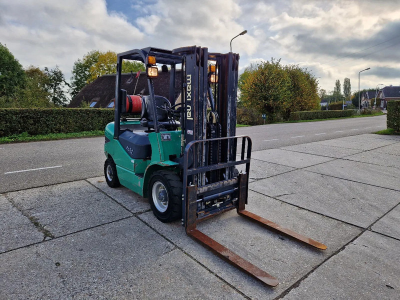 Maximal Nissan Zhejiang 2.5 ton LPG LOW HOURS - LPG forklift: picture 3 Maximal Nissan Zhejiang 2.5 ton LPG LOW HOURS - LPG forklift: picture 3