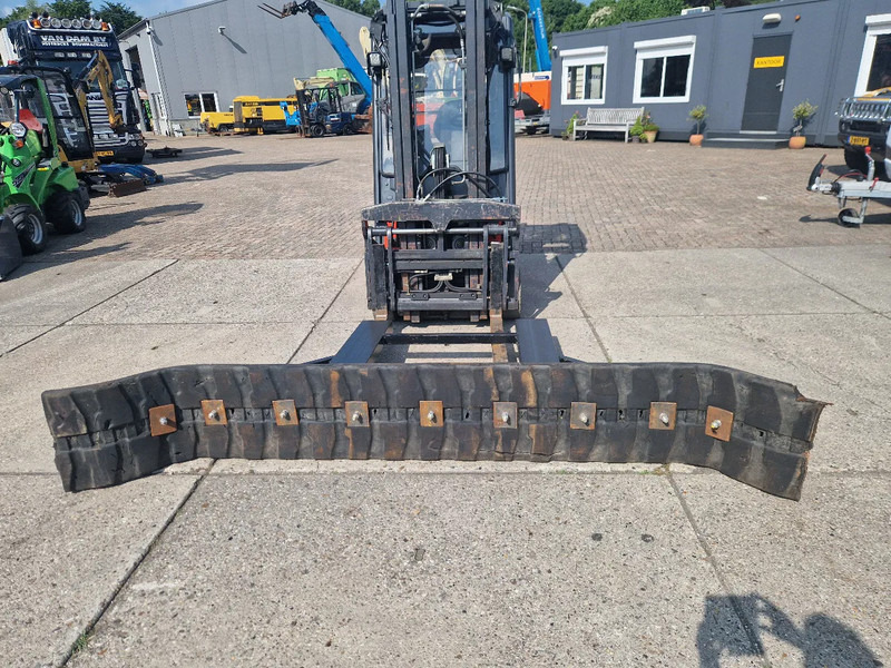 Zeer zwaar uitgevoerde puin-, zand-, grond-, sneeuwschuif - Snow plough: picture 1 Zeer zwaar uitgevoerde puin-, zand-, grond-, sneeuwschuif - Snow plough: picture 1