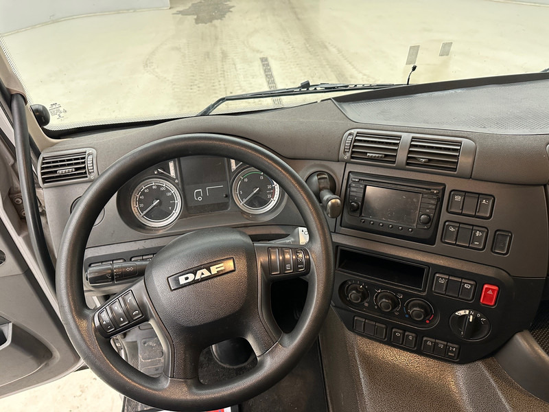 Dropside/ Flatbed truck DAF CF 330: picture 8 Dropside/ Flatbed truck DAF CF 330: picture 8