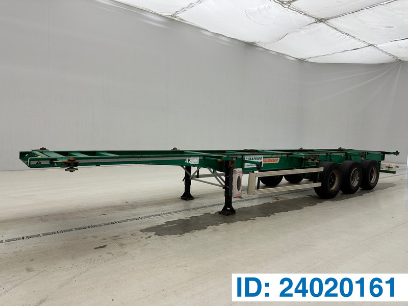Fruehauf Skelet 2 x 20-40 ft - Container transporter/ Swap body semi-trailer: picture 1 Fruehauf Skelet 2 x 20-40 ft - Container transporter/ Swap body semi-trailer: picture 1