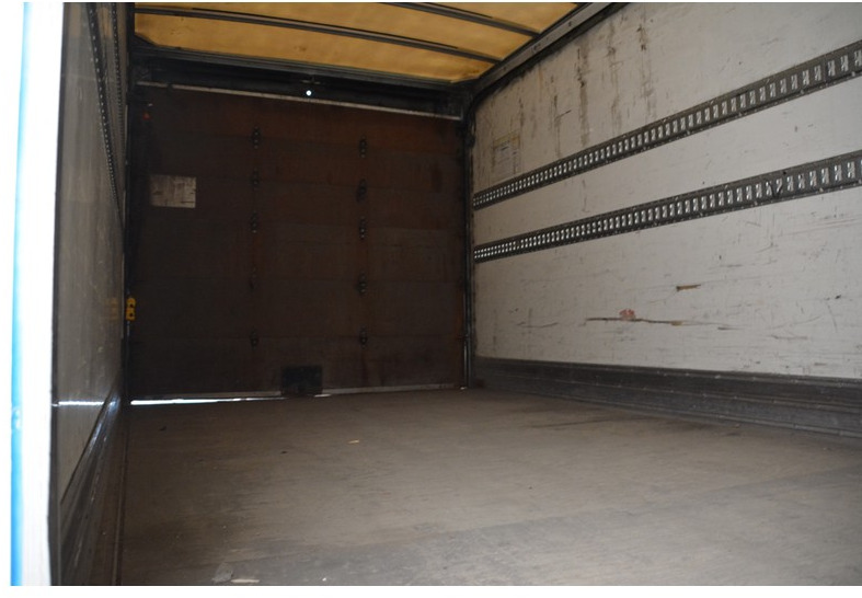 Iveco Eurocargo 120E18 - Box truck: picture 5 Iveco Eurocargo 120E18 - Box truck: picture 5