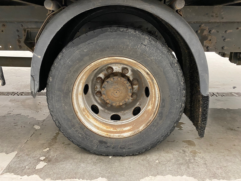 Curtainsider truck Iveco Eurocargo 120E22: picture 11 Curtainsider truck Iveco Eurocargo 120E22: picture 11