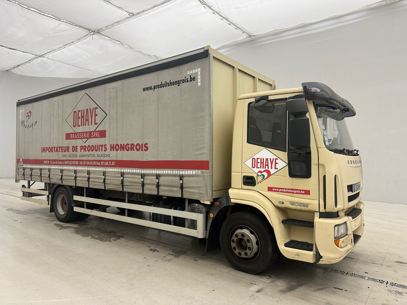 Iveco Eurocargo 150E25 - Curtainsider truck: picture 3 Iveco Eurocargo 150E25 - Curtainsider truck: picture 3