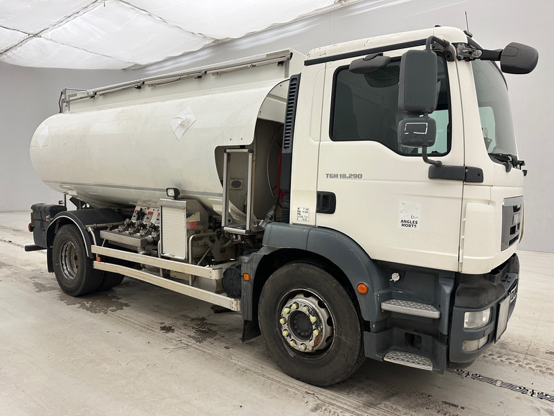 MAN TGM 18.290 - Tank truck: picture 3 MAN TGM 18.290 - Tank truck: picture 3