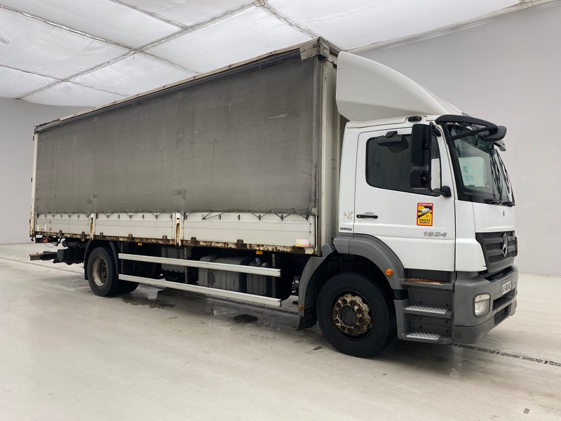Mercedes-Benz Axor 1824 - Curtainsider truck: picture 3 Mercedes-Benz Axor 1824 - Curtainsider truck: picture 3