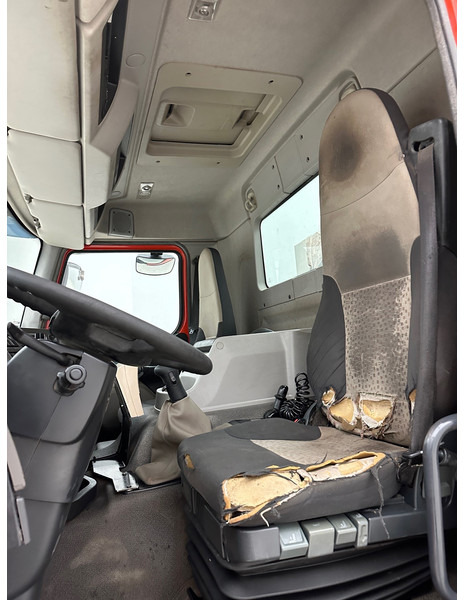 Tipper Renault Kerax 450 DXi - 8x4*: picture 9