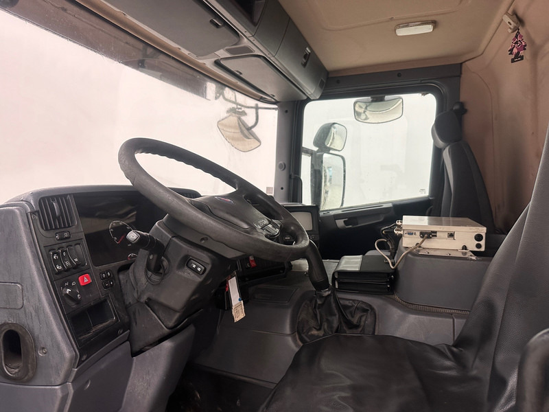 Tank truck Scania P230*: picture 9